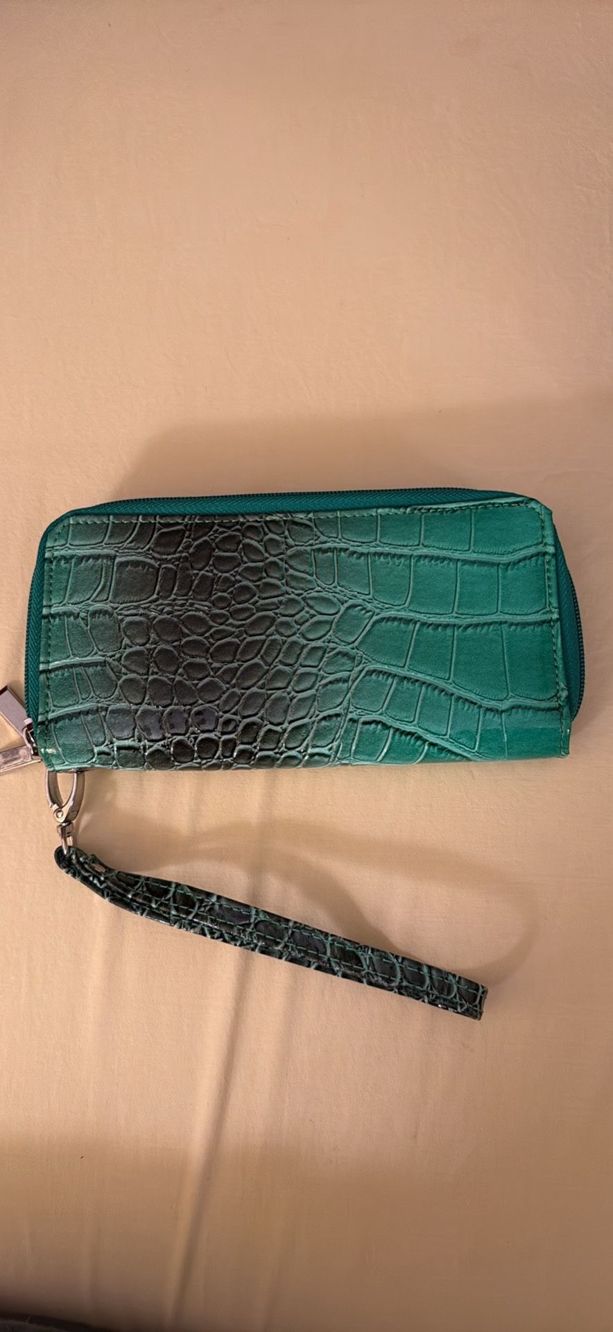 Green Wallet (Double Zipper Pockets) 
