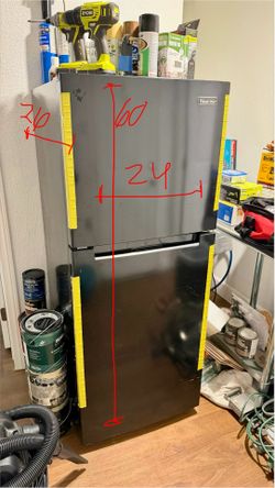 Magic Chef refrigerator. Works like New!