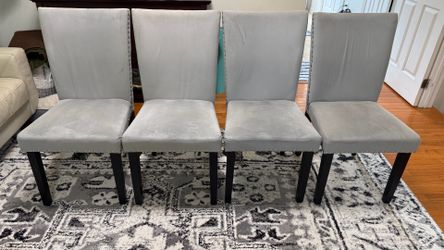 4 Dining Chairs for Sale – $25 Each