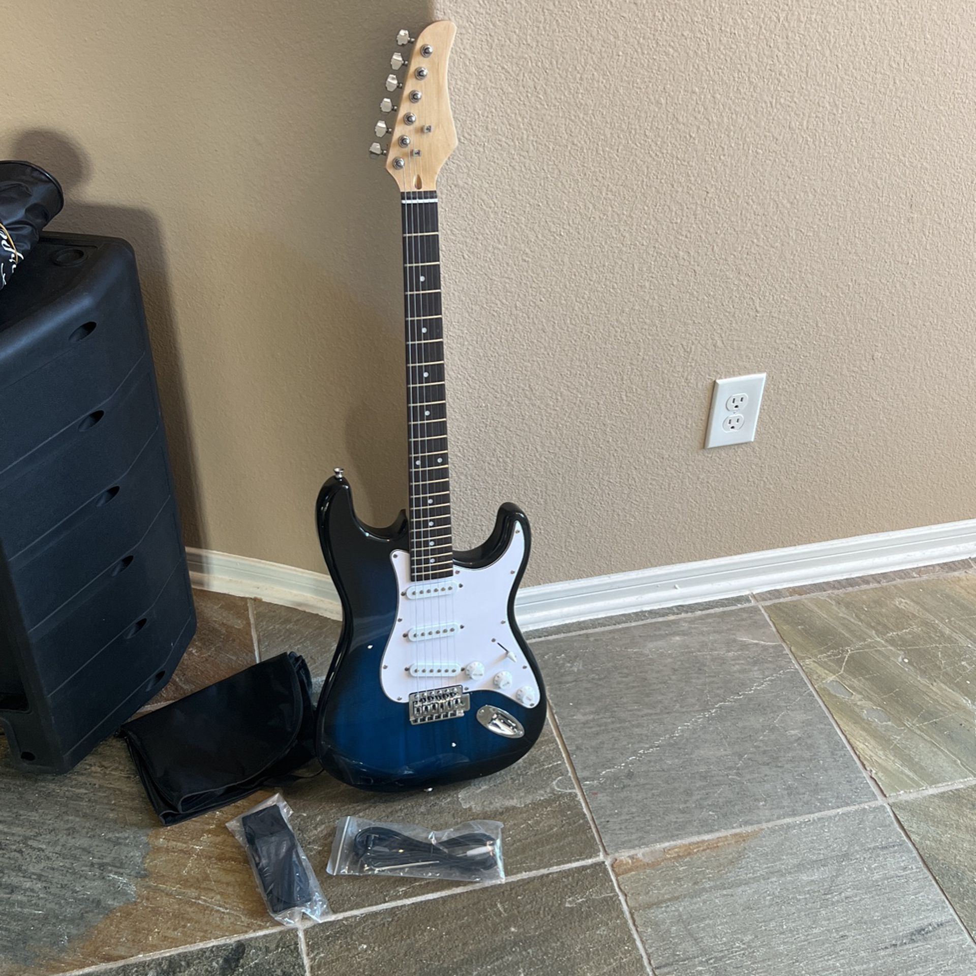 Electric Guitar With Case And Cable 
