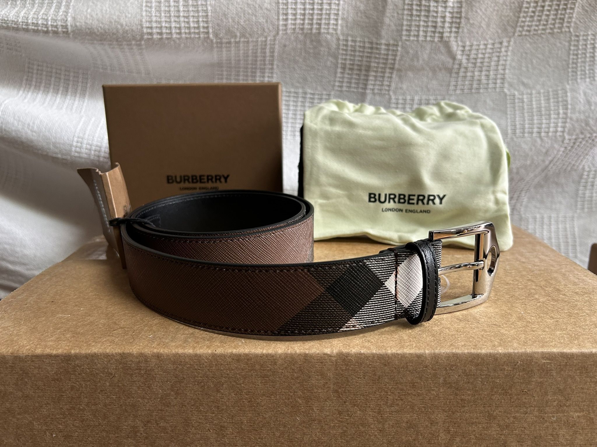 Burberry Men’s Belt Size 85