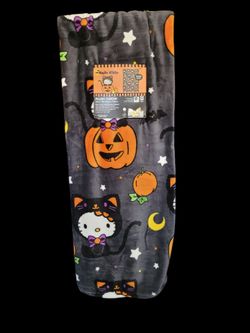 Hello Kitty Throw 50x70in - Haunted Pumpkin