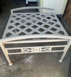 Garden Metal ottoman