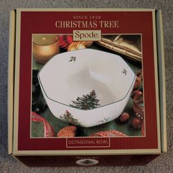 Spode England Christmas Tree Pattern 7 1/8" Octagonal Serving Bowl 