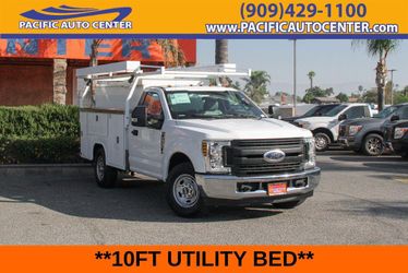 2018 Ford F-350 Chassis