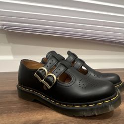 Mary Jane doc martins
