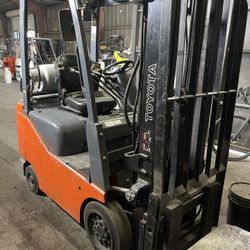 Toyota Forklift 