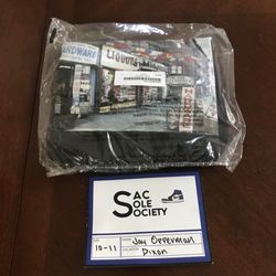 Supreme hardware tee sz small