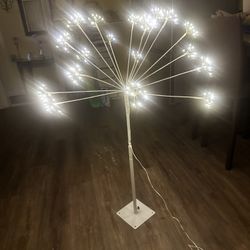 Árbol Con Luces