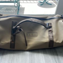 Yeti panga 100 Waterproof/submersible Duffle
