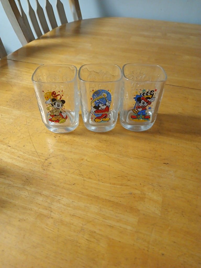 2000 Disney Glasses 