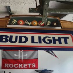 Bud Light Pool Table Lamp 