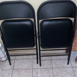 2 Brandnew Chairs