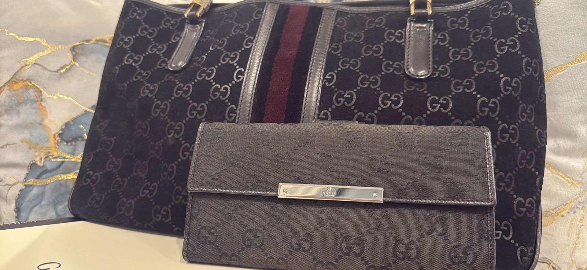 Gucci Suede Tote With Or Without Wallet
