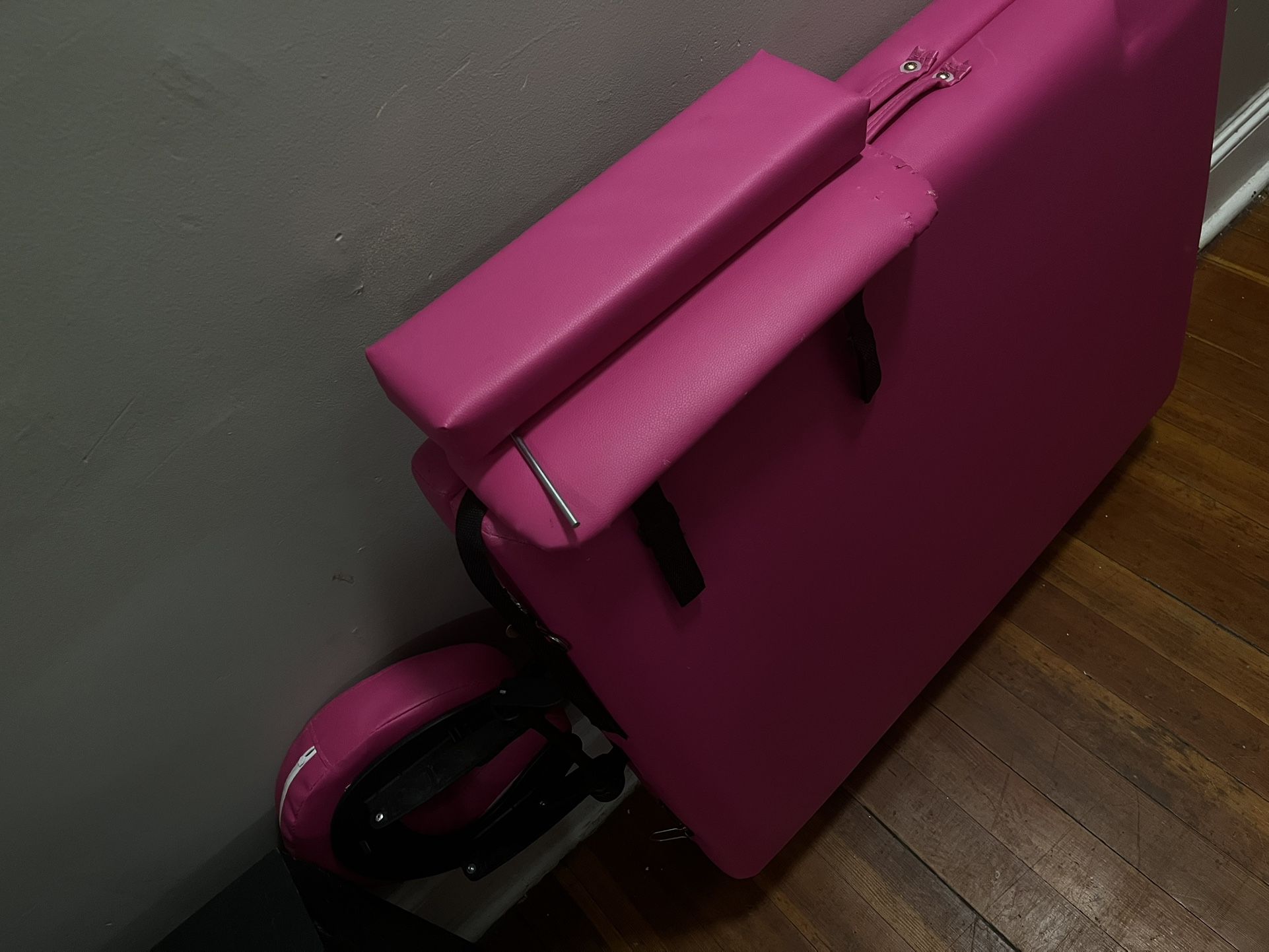 Pink Eyelash/ Massage Table