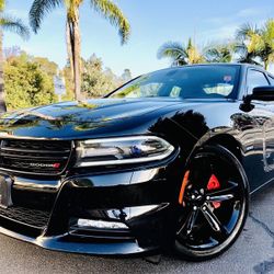 2017 Dodge Charger R/T Hemi V8