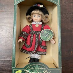 Dolls of the World Collection " England" Exclusive 2000 Porcelain