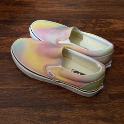 Vans Classic Slip ons Women’s Casual Skate Sneakers Shoes Size 7.5