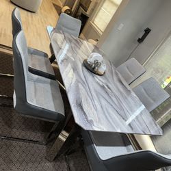 Dining Table With 6 Chairs 