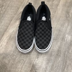 Kids Vans Asher Black Slip-on Skate Shoes