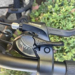 Fuji Traverse 1.7 Bike. 