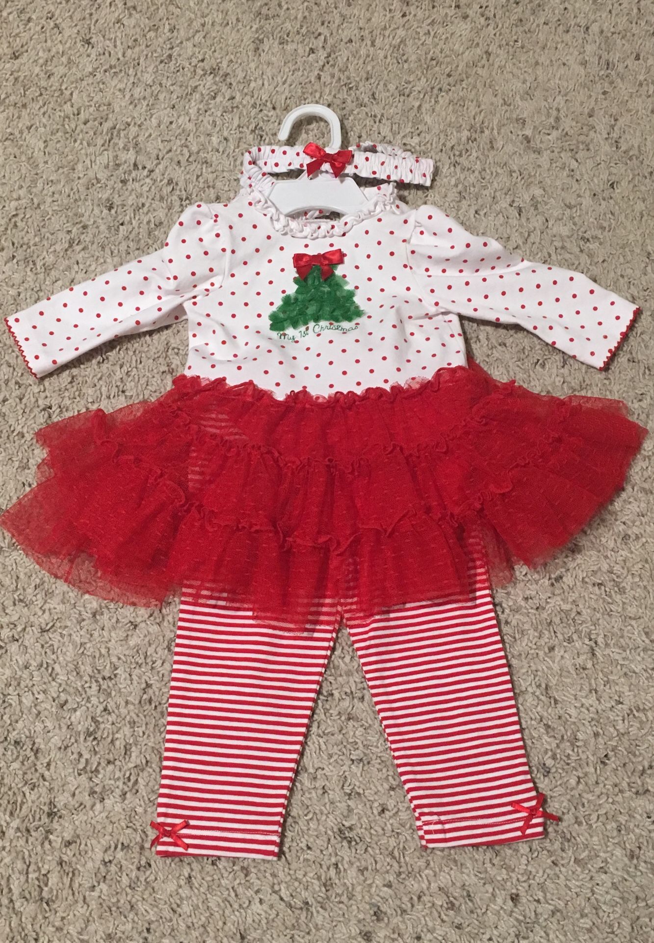 Baby’s 1st Christmas outfit- New!