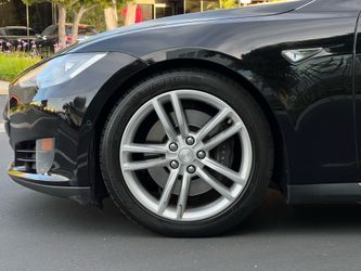 2015 Tesla Model S