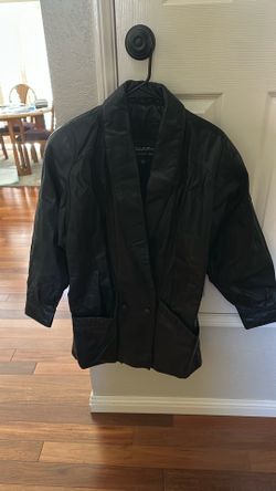 (A) Women’s Sz M Long Black 100% Leather Jacket