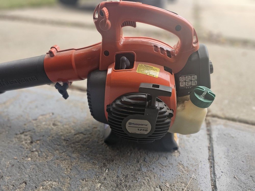 Leaf Blower