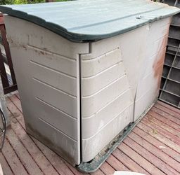 Rubbermaid 007C outdoor shed