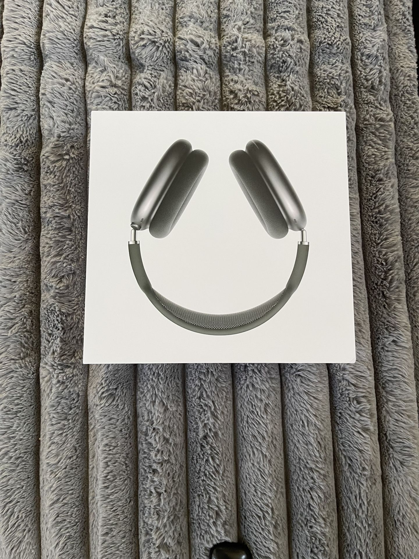 APPLE AIRPOD MAX HEADPHONES