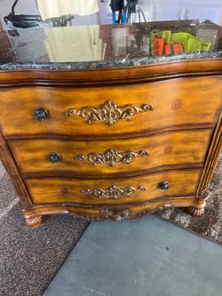 Dresser