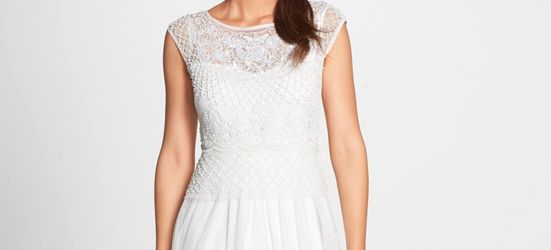 Adriana Papell Size 6 Beaded Cap Sleeve Gown, Fully Lined, Wedding/Formal