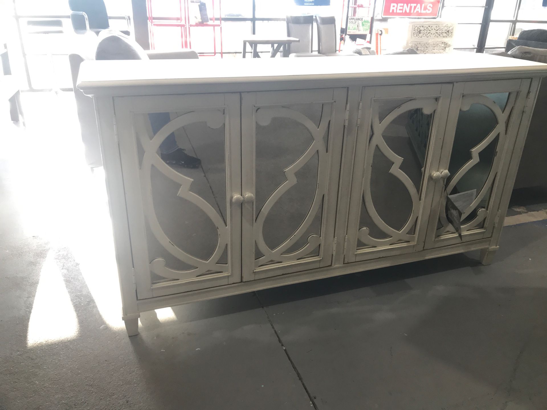 Brand new accent piece
