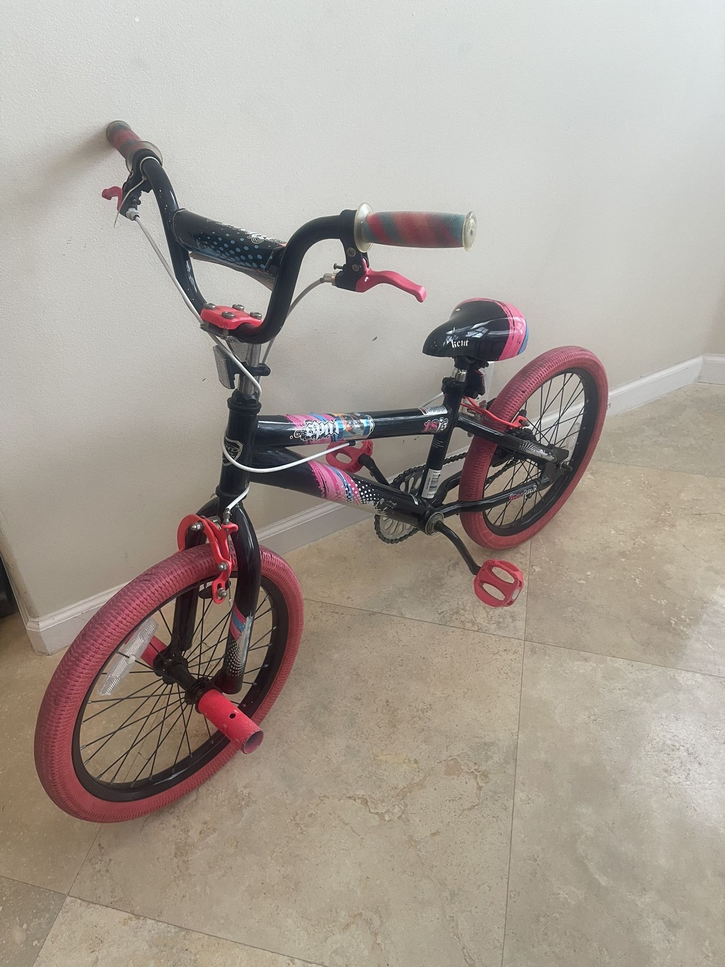 18" Dynacraft Surge BMX Bike, Children Age 6-9 Year
