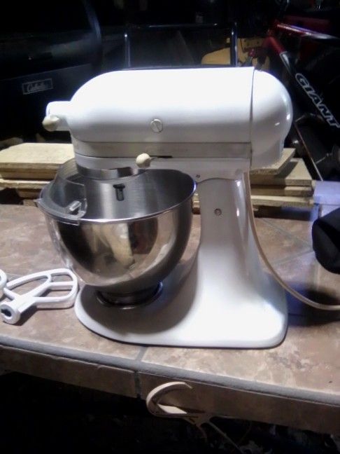 Kitchen Aid Mixer 
