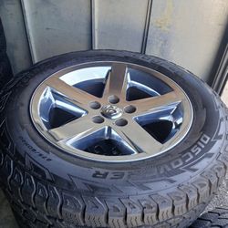 2018 OEM ORIGINAL TAKEOFFS DODGE RAM 20 INCH HAVE TPMS SENSORS TIRES COOPER ALL-TERRAIN 98 % $ 1100 