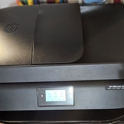 HP OfficeJet 4650 Wireless All-in-One Photo Printer