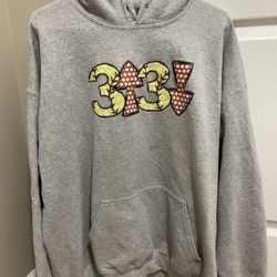 Women’s Sweatshirts (2)-Size XL