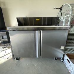 Kutano Commercial sandwich/salad prep table / Lonchera Commercial