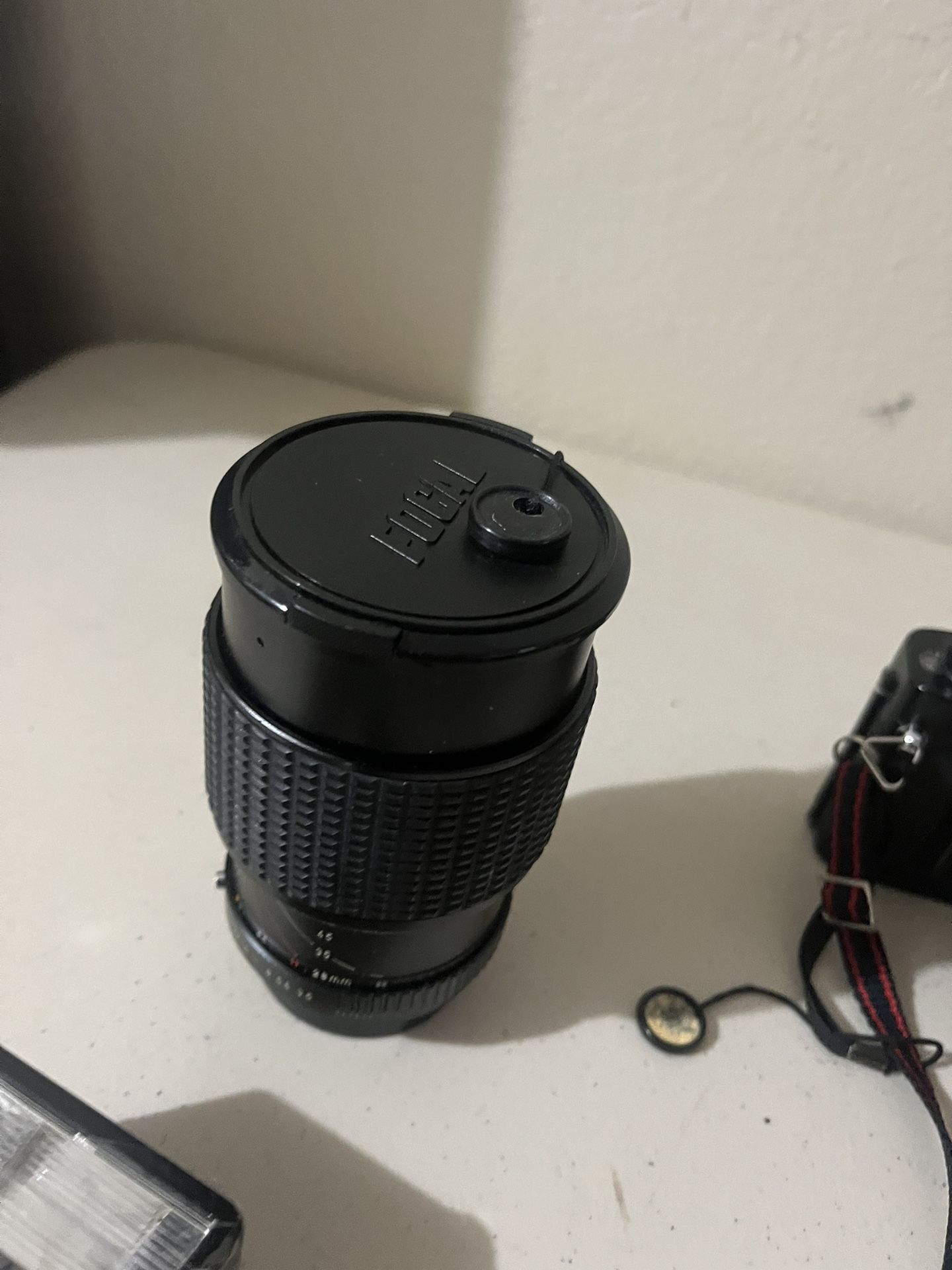 SR2000 KS SUPER II 35mm SLR CAMERA w/AUTO 50mm 12 LENS for Sale in