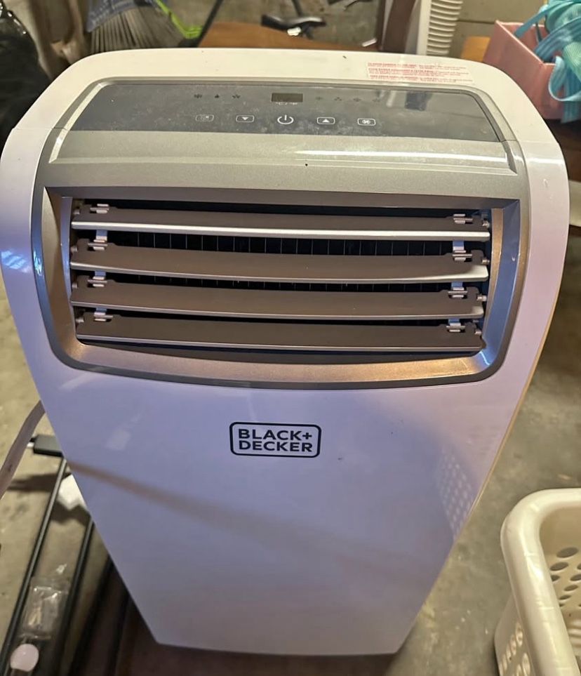 Black And Decker Portable Air Conditioner 14,000 BTU