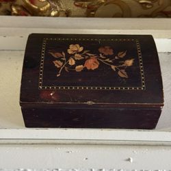 Vintage Jewelry Box