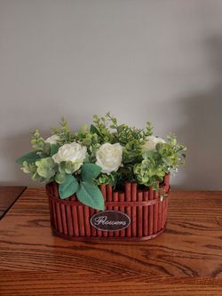 Artifical flower arrangement