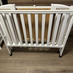 Portable Crib