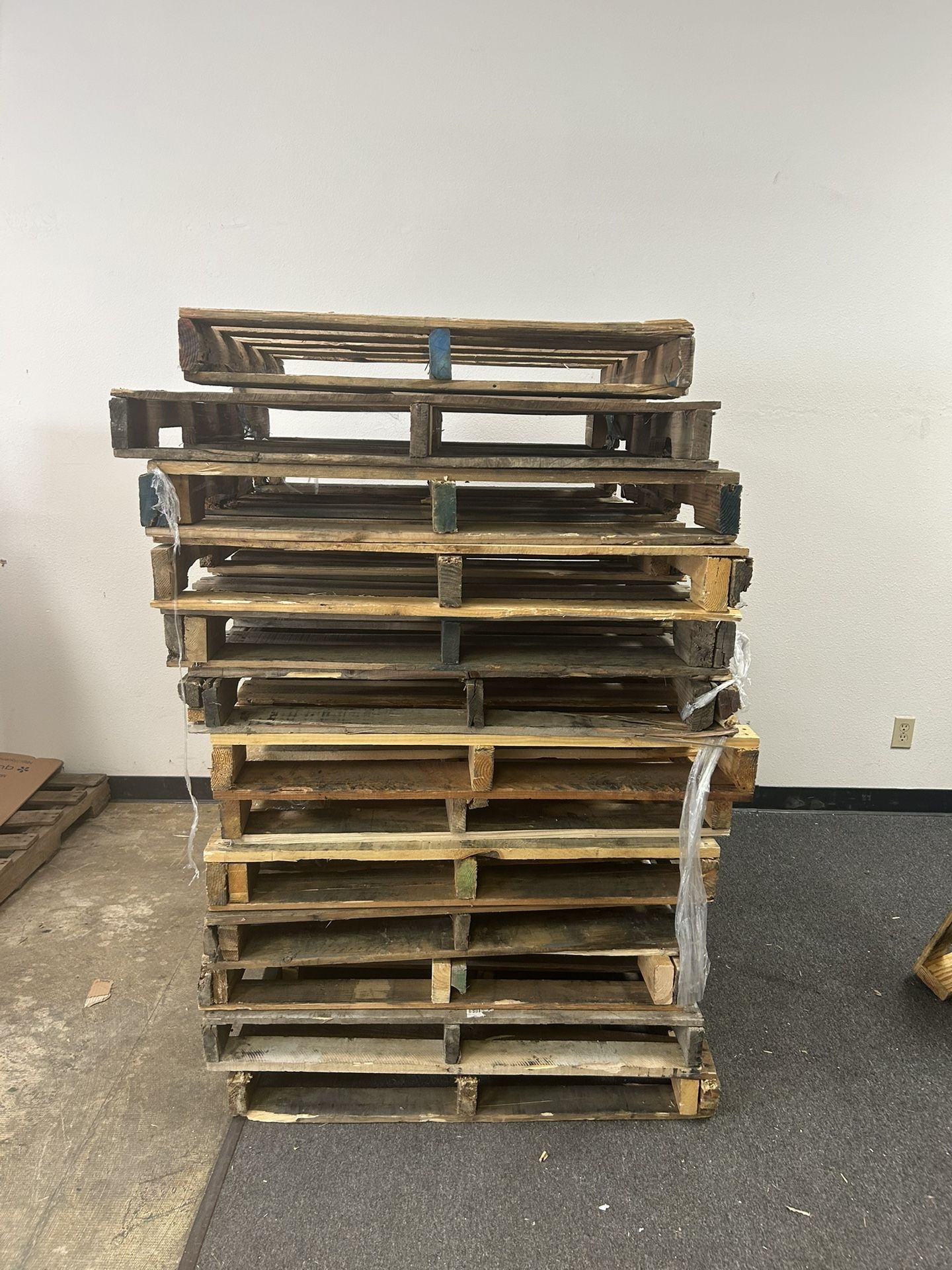 Free Pallets