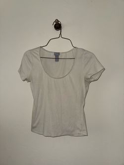 tilly’s white short sleeve top