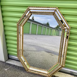 Nice La barge Octagonal Mirror
