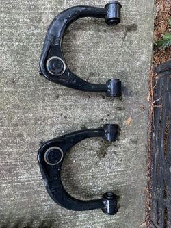 Toyota Tacoma, FJ, 4Runner or Lexus GX UCAs