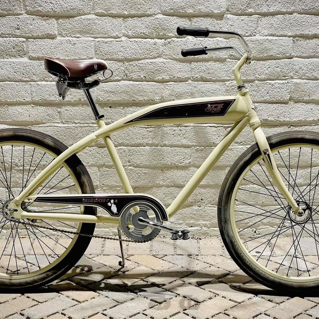 Bicycle Kingpin Limited Edition　バイスクル Felt Kingpin Cruiser Bicycle for Sale in Nas North Island, CA